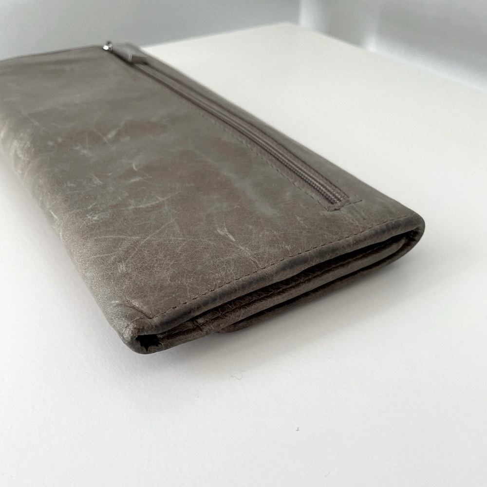 Hobo International Large Wallet | Vintage - Picture 4 of 12